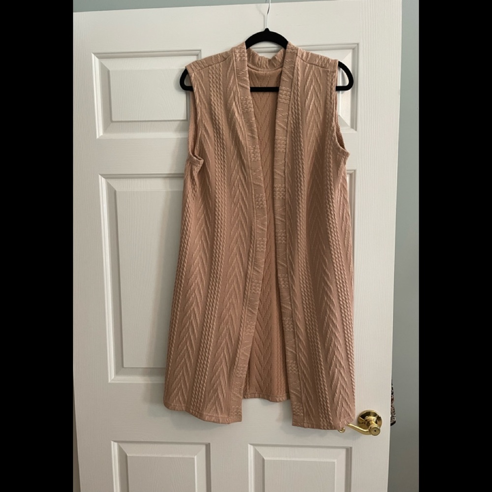 Sweater Vest cable knit, sleeveless SZ large